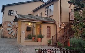 The Fat Mulberry Guest Farm